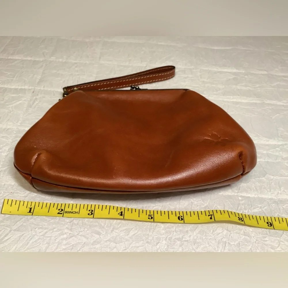 Patricia Nash Kiss-lock savena wristlet